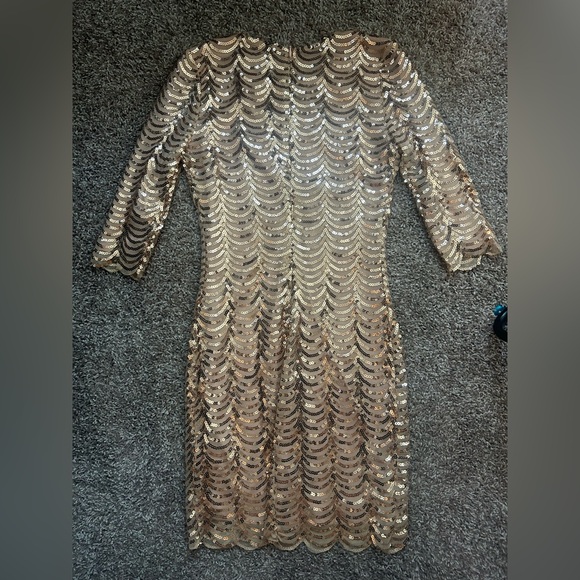 🥂Lulu’s Sequin Dress🎉 - Picture 4 of 9